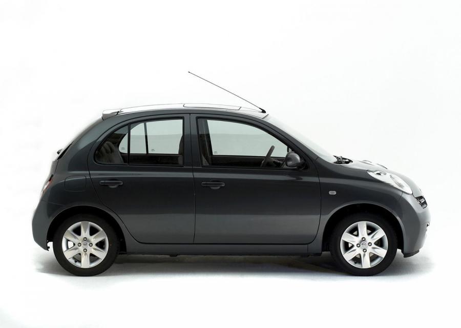  Nissan Micra 2005 года  (фото 3 из 21)